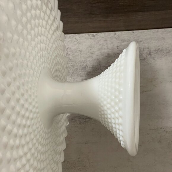 Vintage Fenton White Milk Glass Hobnail Pedestal Ruffle Edge Cake Stand 13" - Picture 2 of 6